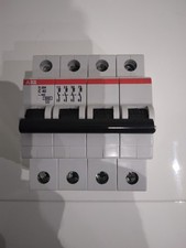 Interruttore Magnetotermico ABB S204 C40 4P 6KA 40A