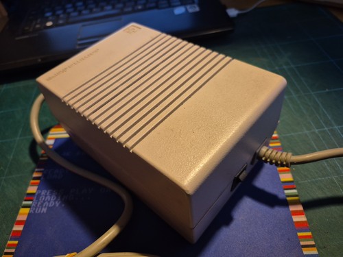 Alimentatore originale amiga - x,
