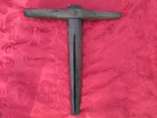  ANTICO  SUCCHIELLO TRIVELLA  IN LEGNO E FERRO PER BOTTAIO BOTTE