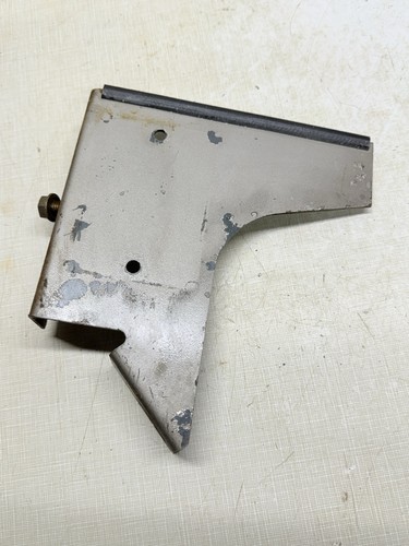 Piastra regolatore tensione - regolatore,
