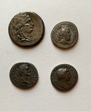 Lotto 4 riproduzioni monete
