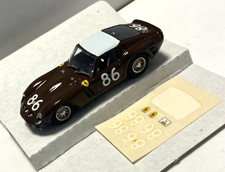 MODEL BOX  1:43 AUTO DIE CAST