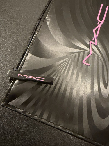Makeup bag pochette - m·a·c,
