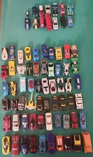 Lotto 60 modellini Hot Wheels ed altre 14 di marche varie 