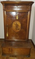 Antico inginocchiatoio del