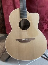 Lowden F23c, nuovo da
