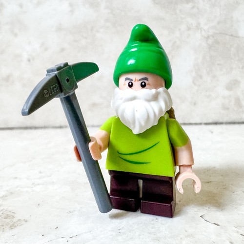 Lego disney brontolo - disney,