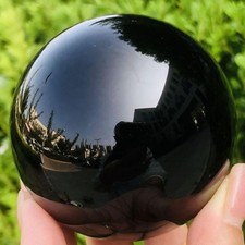 Sfera di ossidiana nera