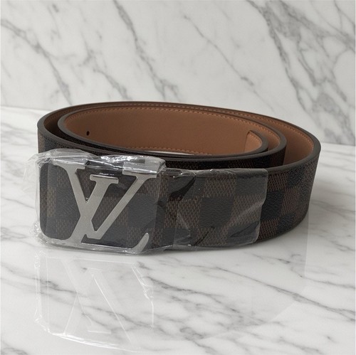 Titolo louis vuitton cintura - titolo:,
