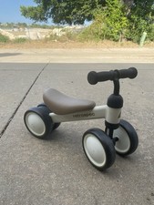 Balance bike 4 ruote usata