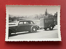 Foto, auto con rimorchio