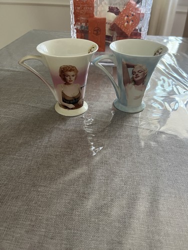 Set due tazze collezione in - due,