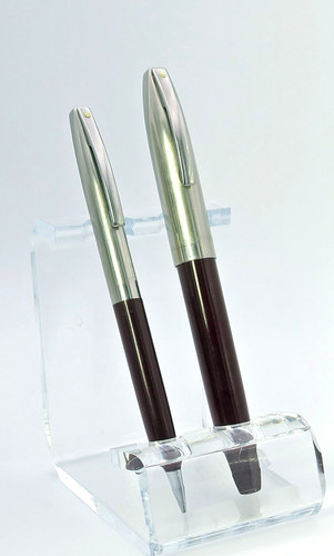 Vintage burgundy sheaffer - burgundy,