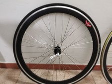 Coppia ruote da corsa in