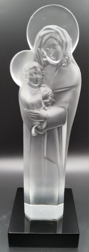 Statua scultura firmata