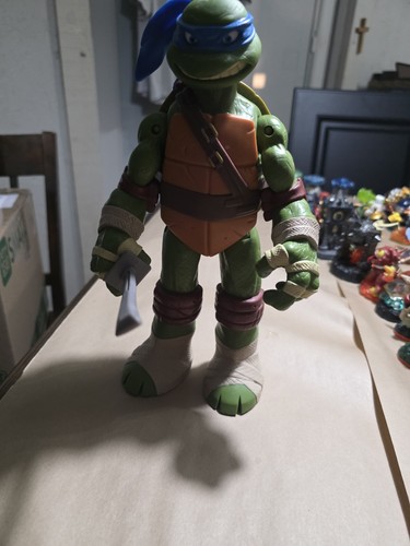 Tmnt 2012 leonardo - ,