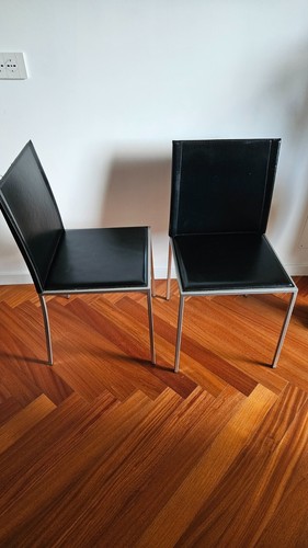 Sedie con gambe in metallo - ,
