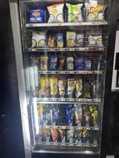 4 distributori automatici usati 1 Bevande 2snack 1 Caffè Il Prezzo È Indicativo