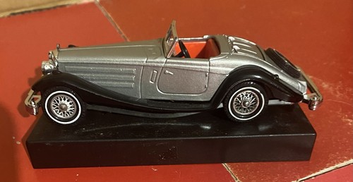 Die cast mercedes benz - mercedes,
