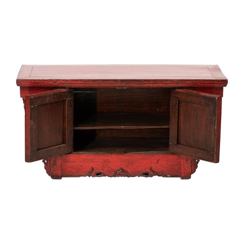 Credenza bassa cinese antica