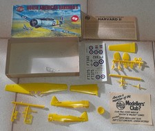 Kit North American Harvard II marca Airfix, scala 1:72.