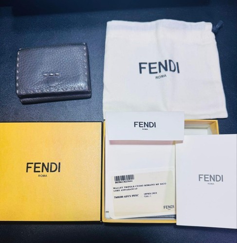 Fendi portafoglio triplo - fendi,