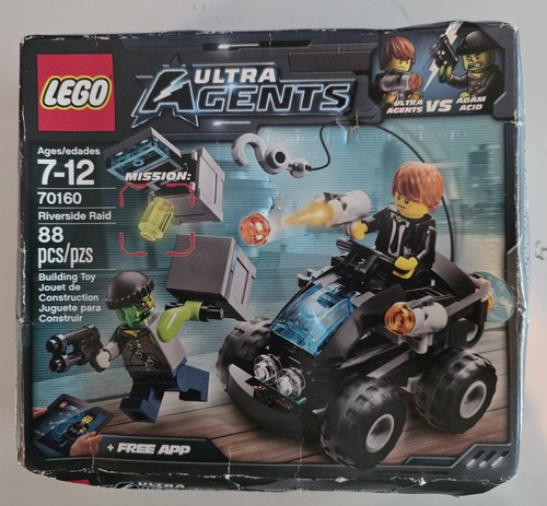 Lego set riverside raid - riverside,