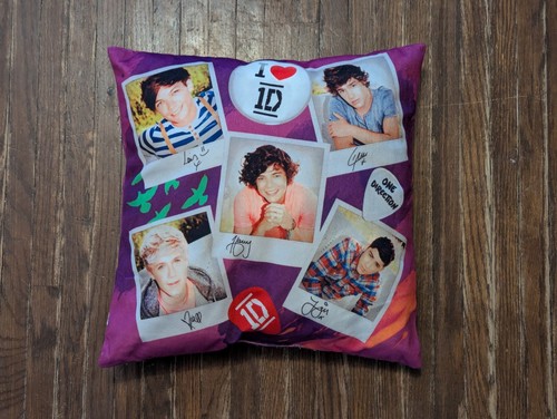 One direction throw pillow - one, 1d