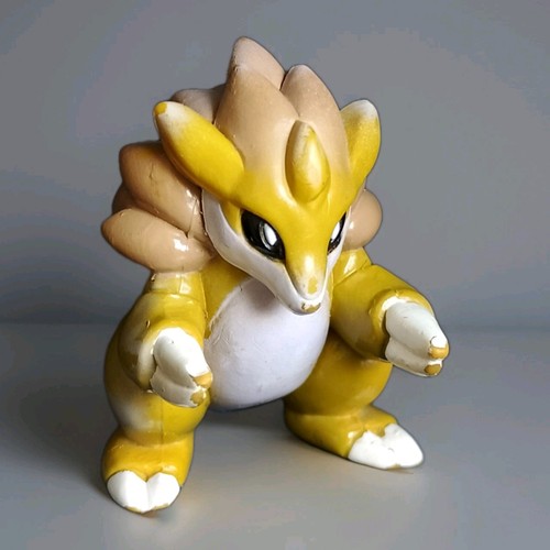 Pokémon sandslash tomy cgtsj - sandslash,