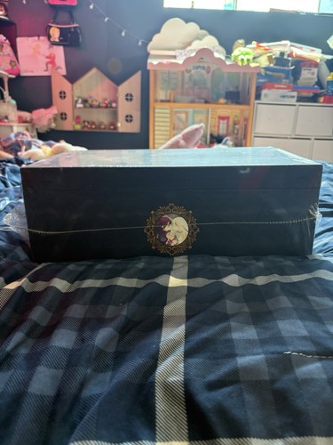 Pandora box hearts - box,