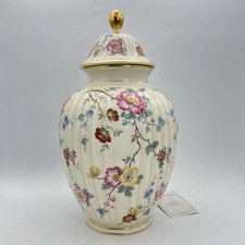 Potiche d'epoca in porcellana