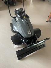 Spazzatrice Kaercher con motore a scoppio spazzaneve KM80W