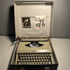 Typewriter vintage Antares