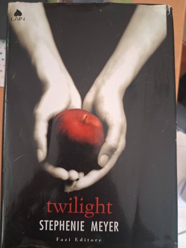 Twilight stephenie meyer - twilight,