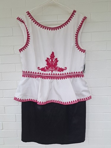 Nwt pearl georgina chapman - by,
