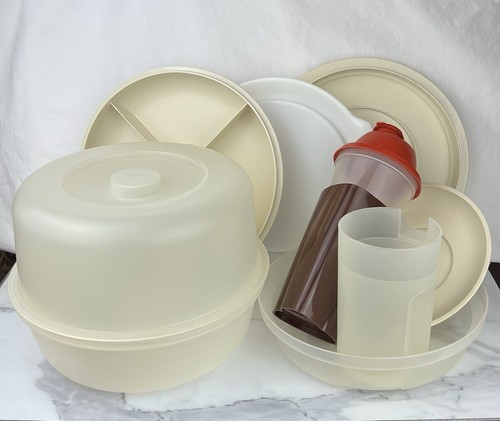 Tupperware piece lot of - -,