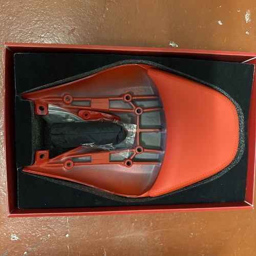 Passenger saddle support - passenger, (red)