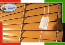 Tenda alla Veneziana con lamelle da 25mm - SU MISURA