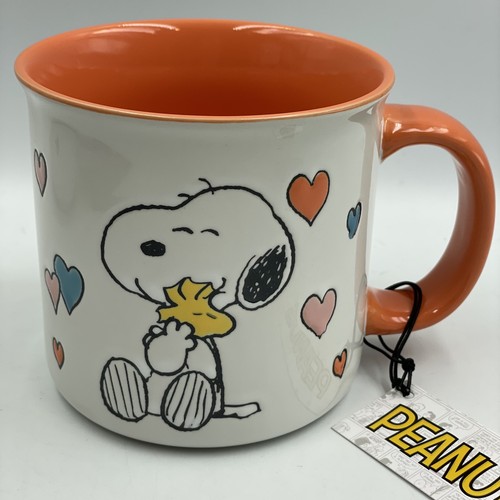 Snoopy woodstock hugging - &,