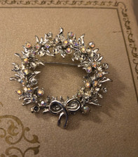 Spilla corona Rita Hayworth