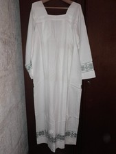 CAMICE SACERDOTALE CON RICAMI