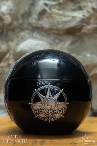 Abyssal vodka premium - vodka, williams
