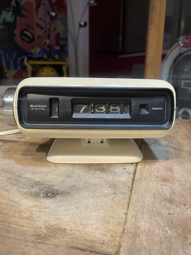 Sankyo digital flip - flip, clock