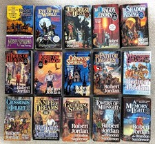 Robert Jordan = THE WHEEL OF