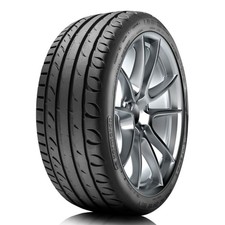 225/45 R19 96W Pneumatico