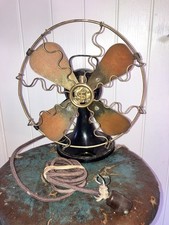 ANTICO VENTILATORE DA TAVOLO