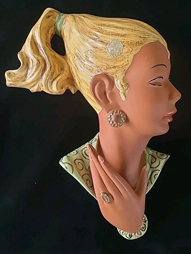 Antica maschera decorativa