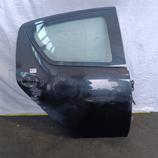 670030H010 Porta post. DX