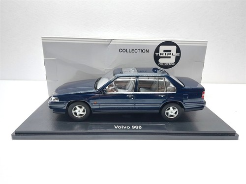 Volvo 960 blu del 1996 - blu, 1/18