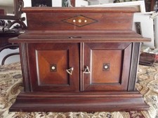 grammofono antico ben tenuto